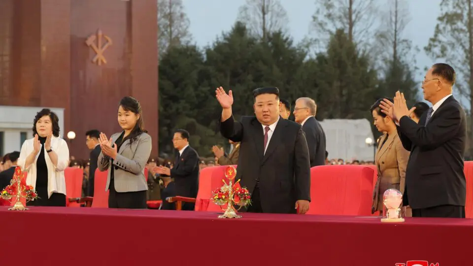 Coreia do Norte chama Sul de “fantoche” e diz que Seul está "paralisada e caótica" após lei marcial