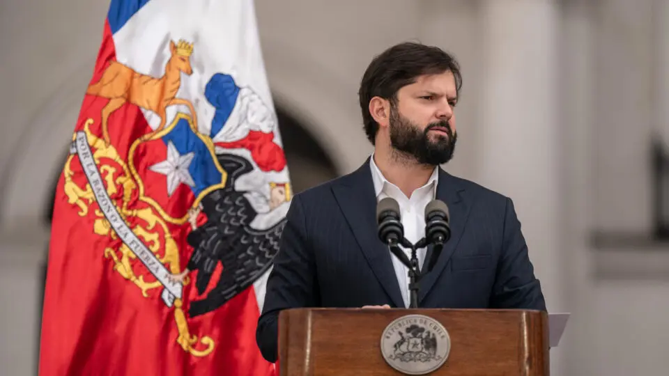 Boric critica destituição de ministro do Supremo do Chile: “pode abrir precedente perigoso”