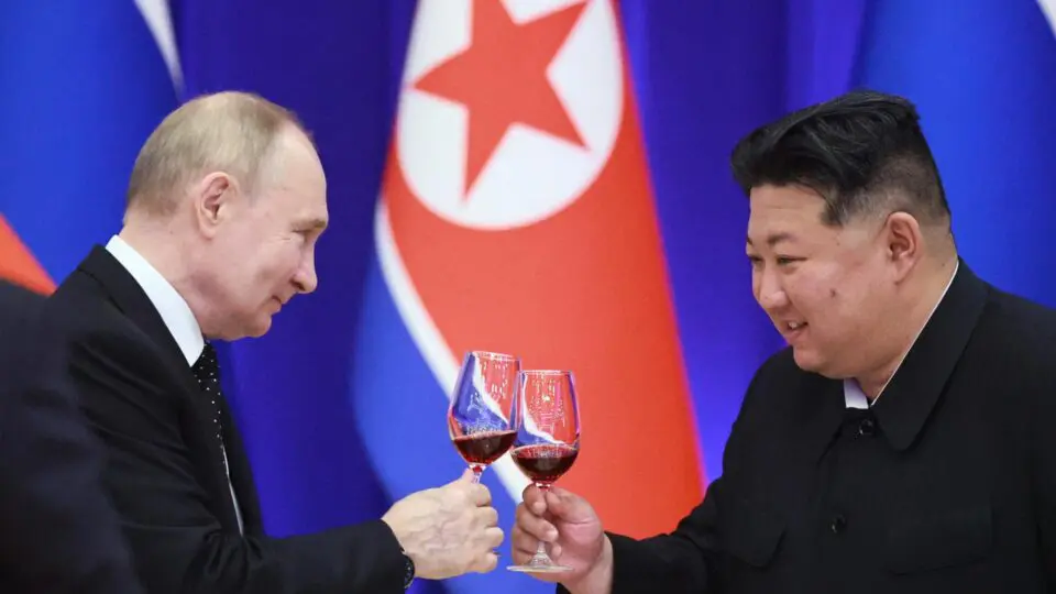 Soldados norte-coreanos lutando na Ucrânia marca novo capítulo da aliança "estratégica" entre Kim e Putin
