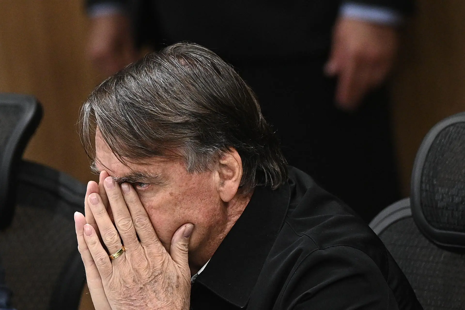 STF nega pedido de Bolsonaro para voltar a ter contato com aliados