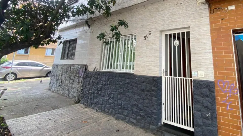 Fachada do imóvel em que deveria funcionar a sede do Instituto Incube, em São Paulo: escritório de contabilidade
