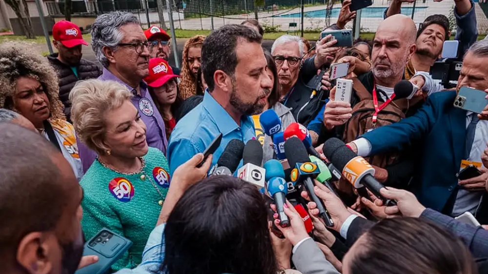 Partido disparou o fogo-amigo ao esquerdista em São Paulo e ainda criticou os gastos da campanha deste ano.