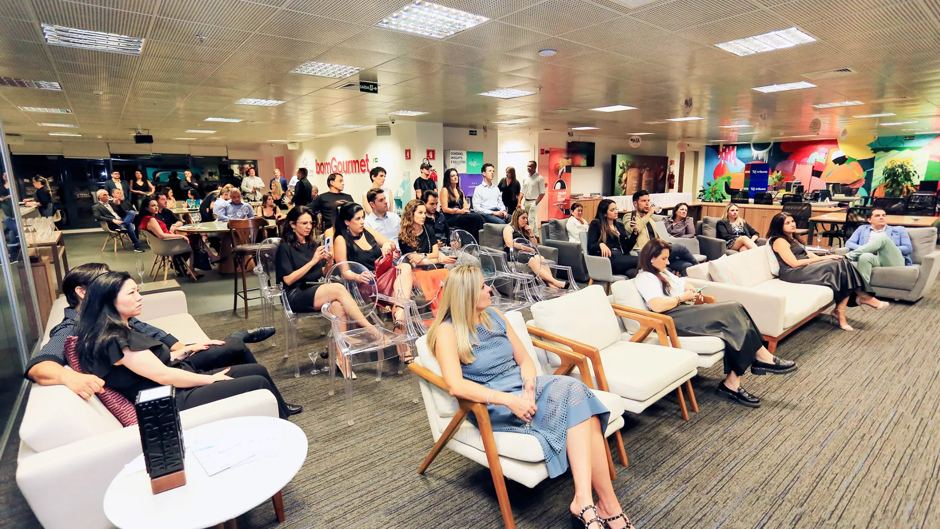 Cerca de 50 profissionais participaram do evento em celebração ao Dia do Dentista.