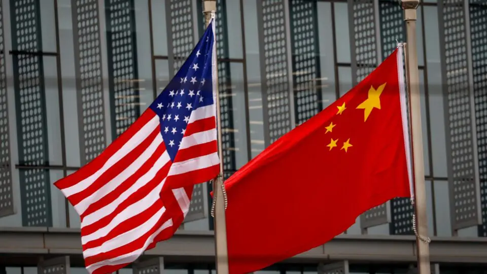 EUA condenam homem a 4 anos de prisão por espionar opositores para a China