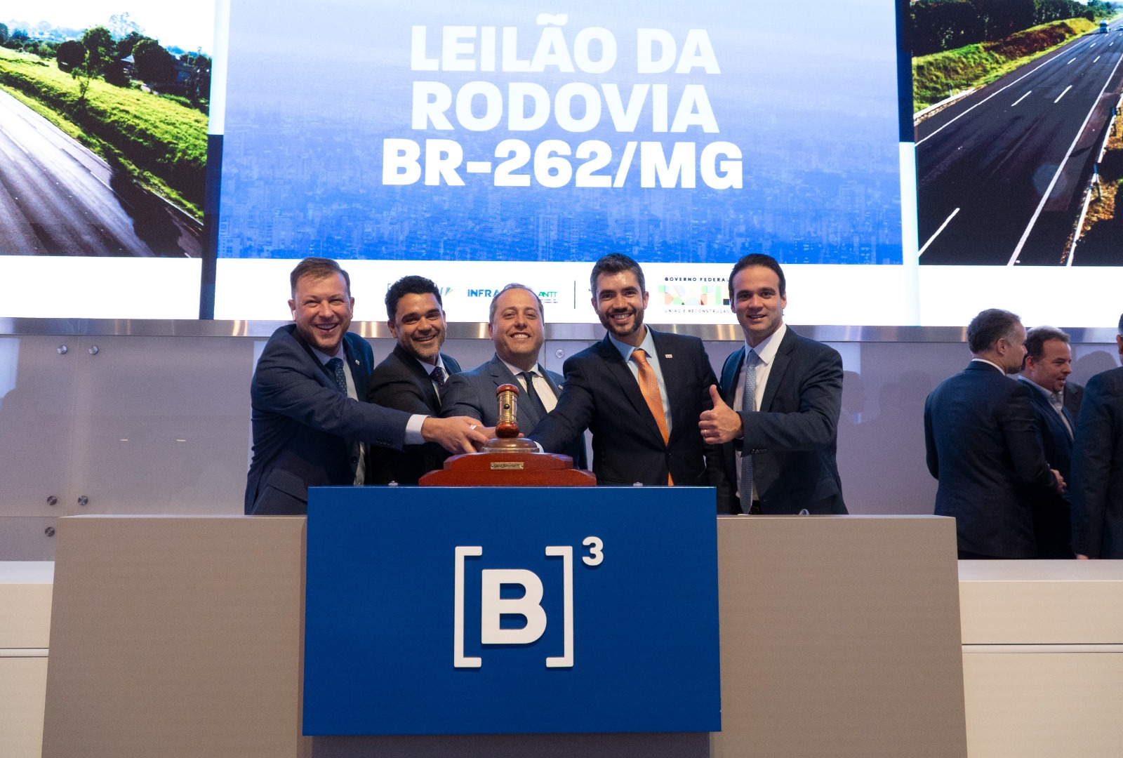 Concessão da BR-262 promete transformar a infraestrutura rodoviária em Minas Gerais.