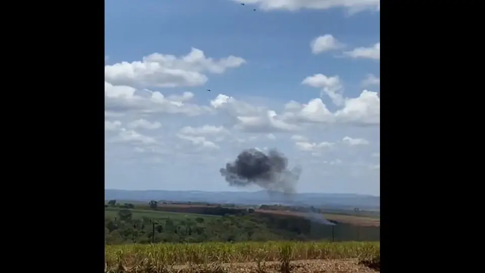 Queda avião FAB