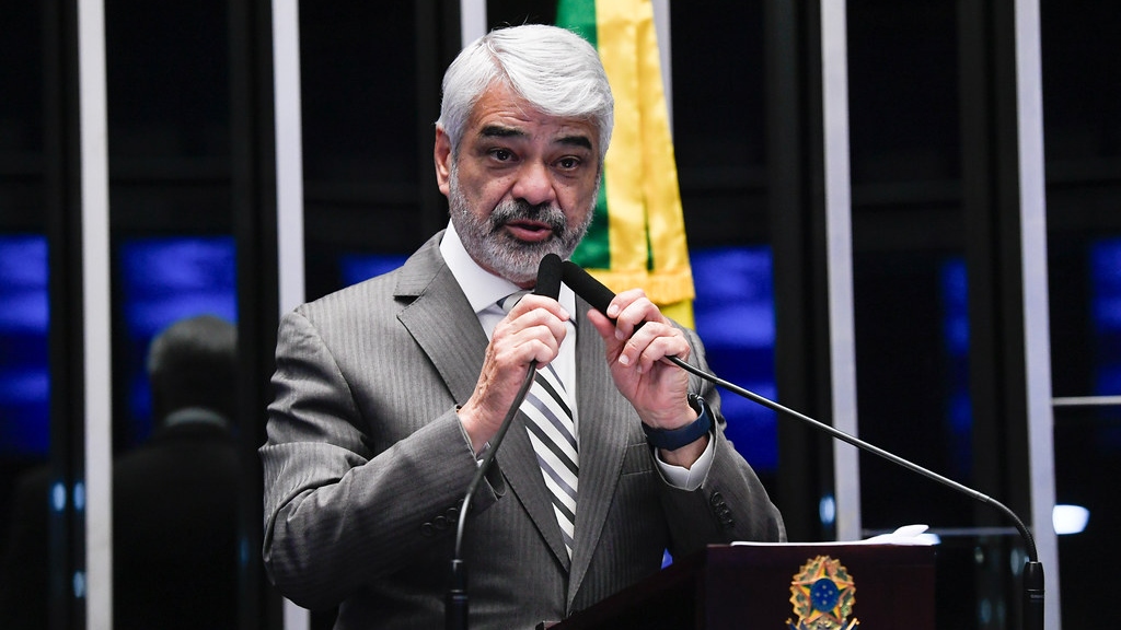 Humberto Costa vê que resultado das eleições municipais deste ano é um recado direto ao PT.