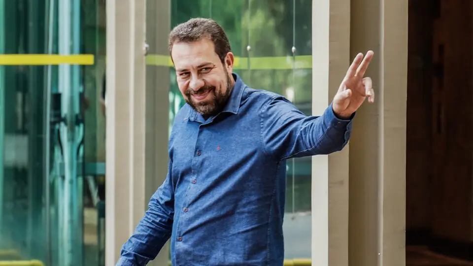 Após perder segunda eleição consecutiva em SP, Guilherme Boulos fala em risco de "derrota histórica" para a esquerda em 2026.
