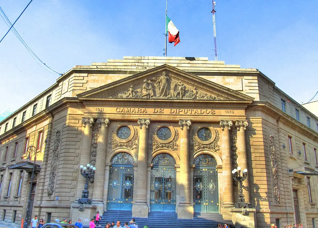 Parlamentares discutem liberar o acesso total ao aborto na capital do México