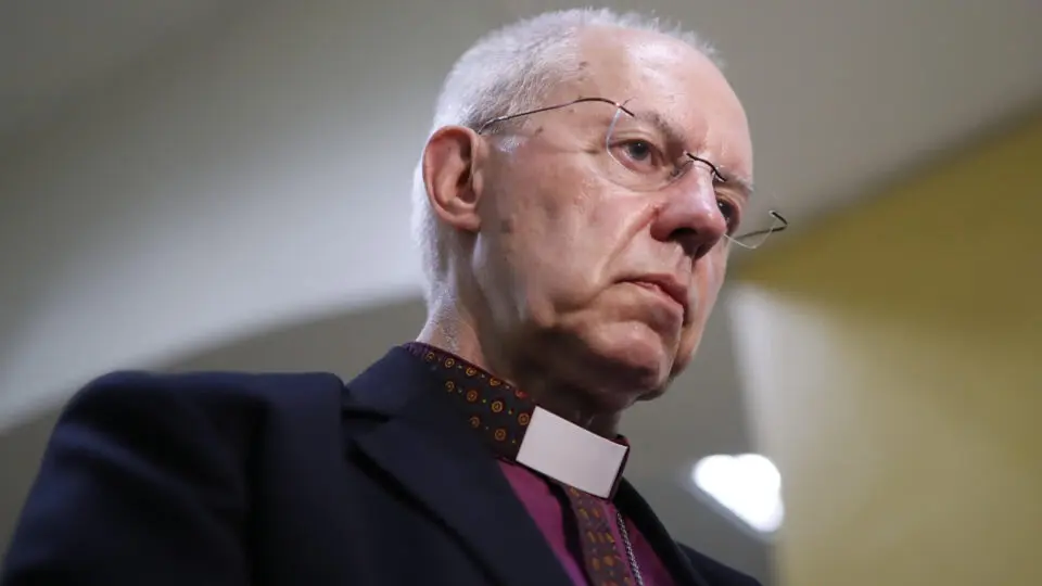 Líder da Igreja Anglicana renuncia em meio a escândalo envolvendo denúncias de abuso sexual