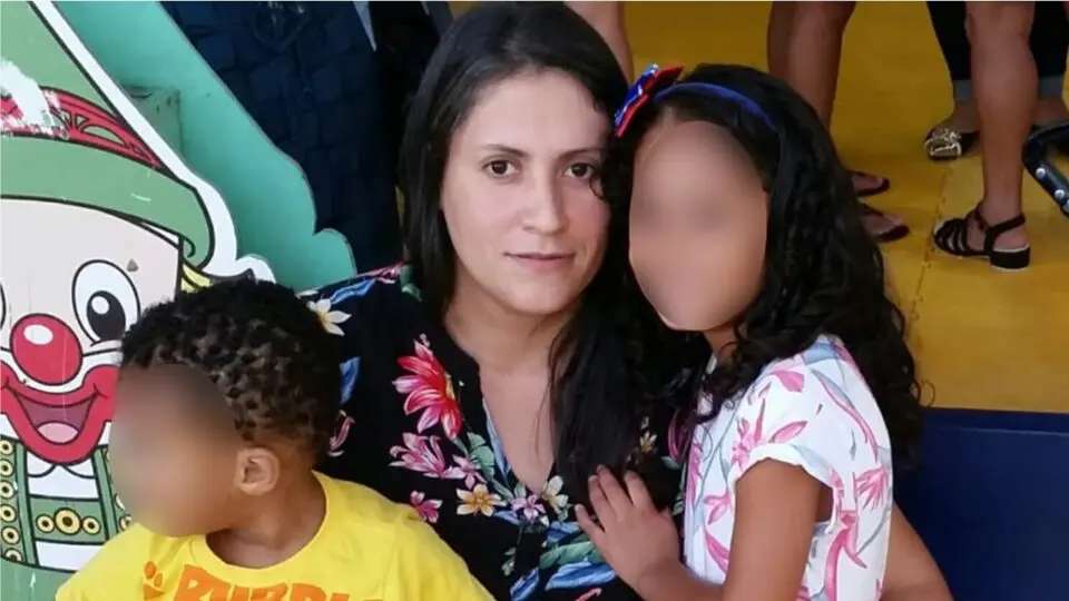 Jaqueline Freitas Gimenez é mãe de duas crianças, de sete e dez anos, e foi condenada a 17 anos devido aos atos do 8/1
