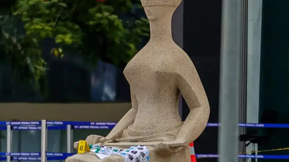 ataque no STF