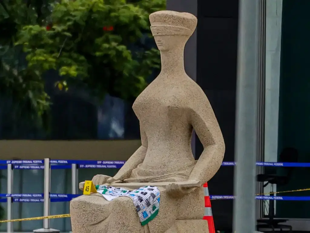 ataque no STF