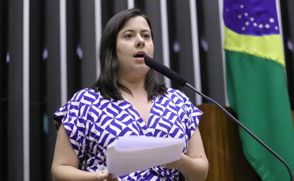 Psol pede fim do PL da anistia após explosões no Supremo