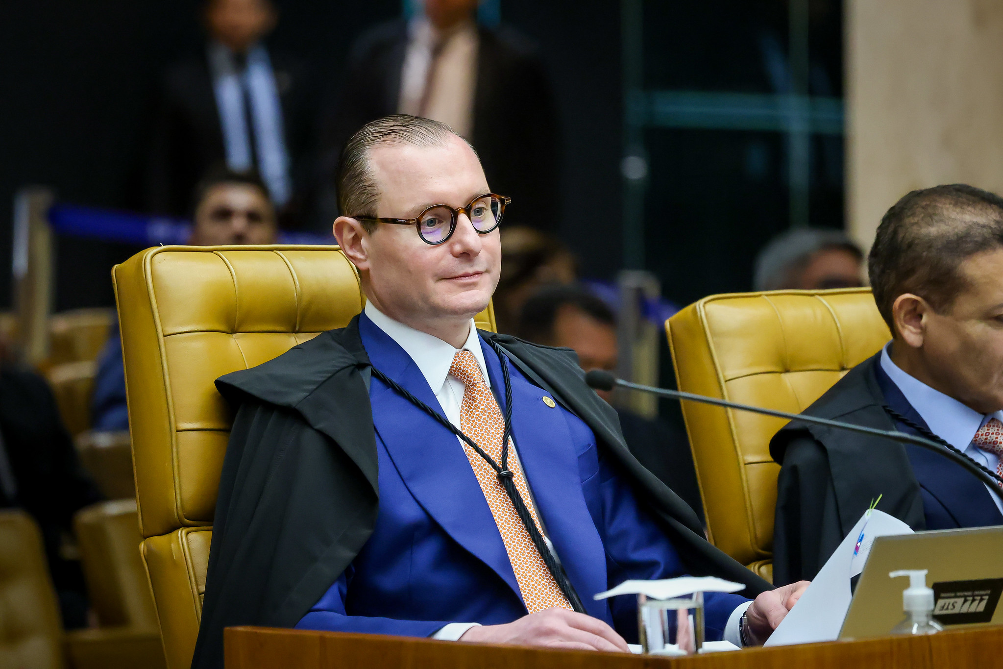 Zanin, relator do caso, disse que o uso de símbolos religiosos em prédios públicos não fere o Estado laico.