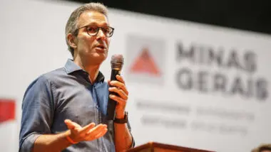 Governo de Romeu Zema (Novo) enviou propostas de privatiazação da Cemig e da Copasa.