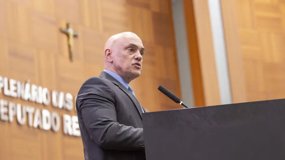 Moraes volta a defender regulação das redes sociais