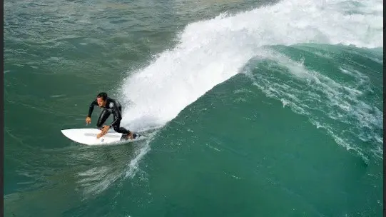 Complexo inclui Boa Vista Village Surf Club, com tecnologia que produz ondas para surfistas profissionais e amadores