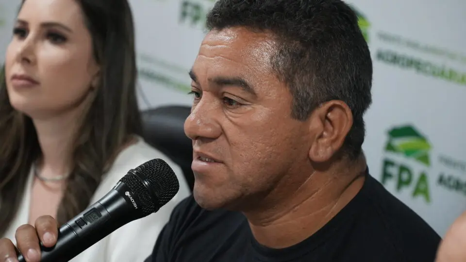 Cacique Osmar Barbosa em reunião da FPA