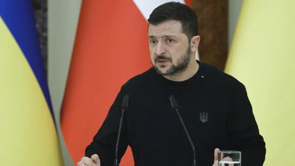 Norte-coreanos já estão combatendo em Kursk ao lado da Rússia, diz Zelensky