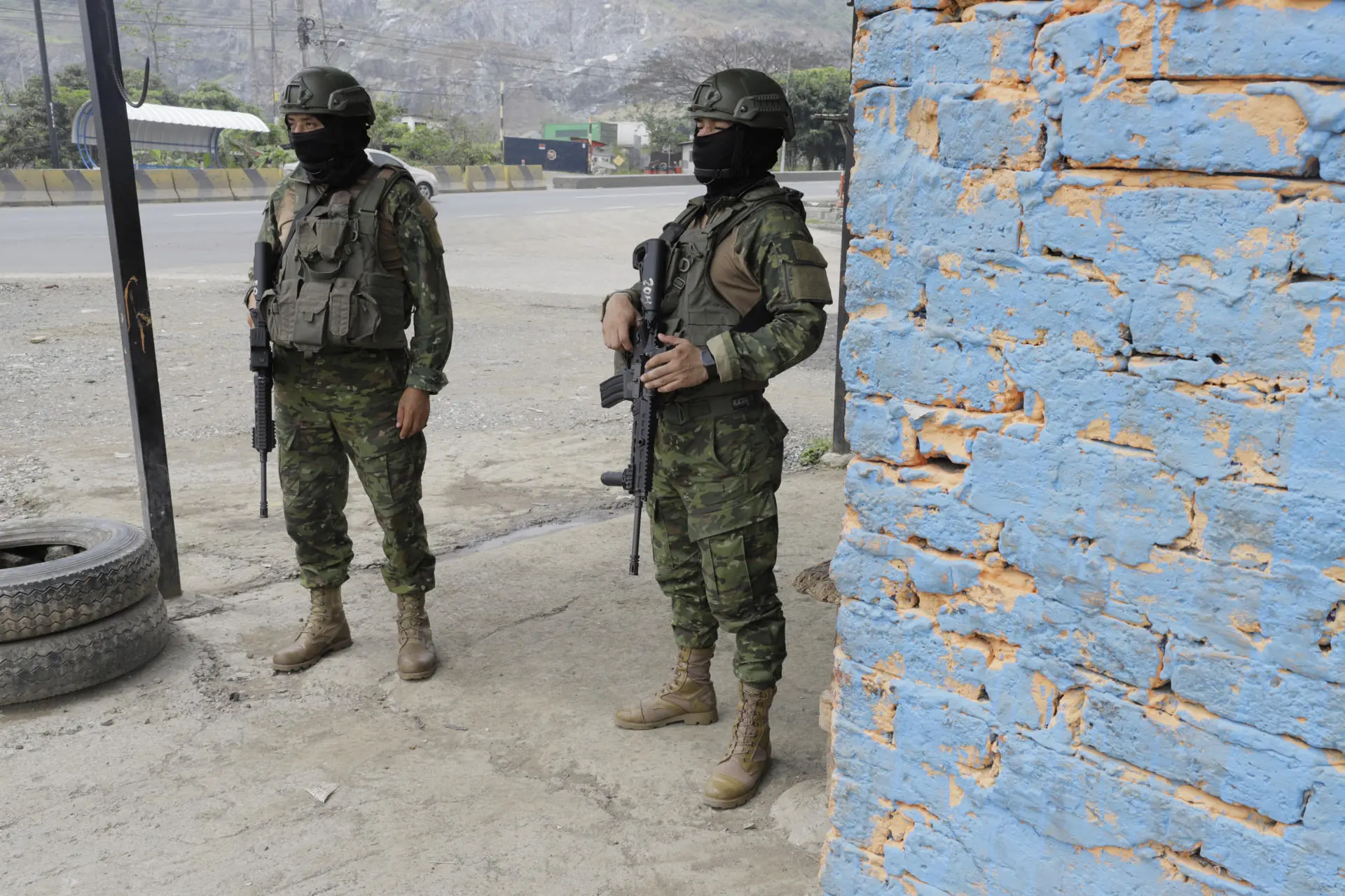 Onda de violência: jornalista é assassinado por criminosos no Equador