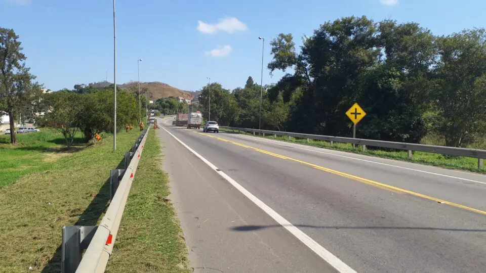BR-393 que atravessa o município de Barra do Piraí possui boa sinalização.