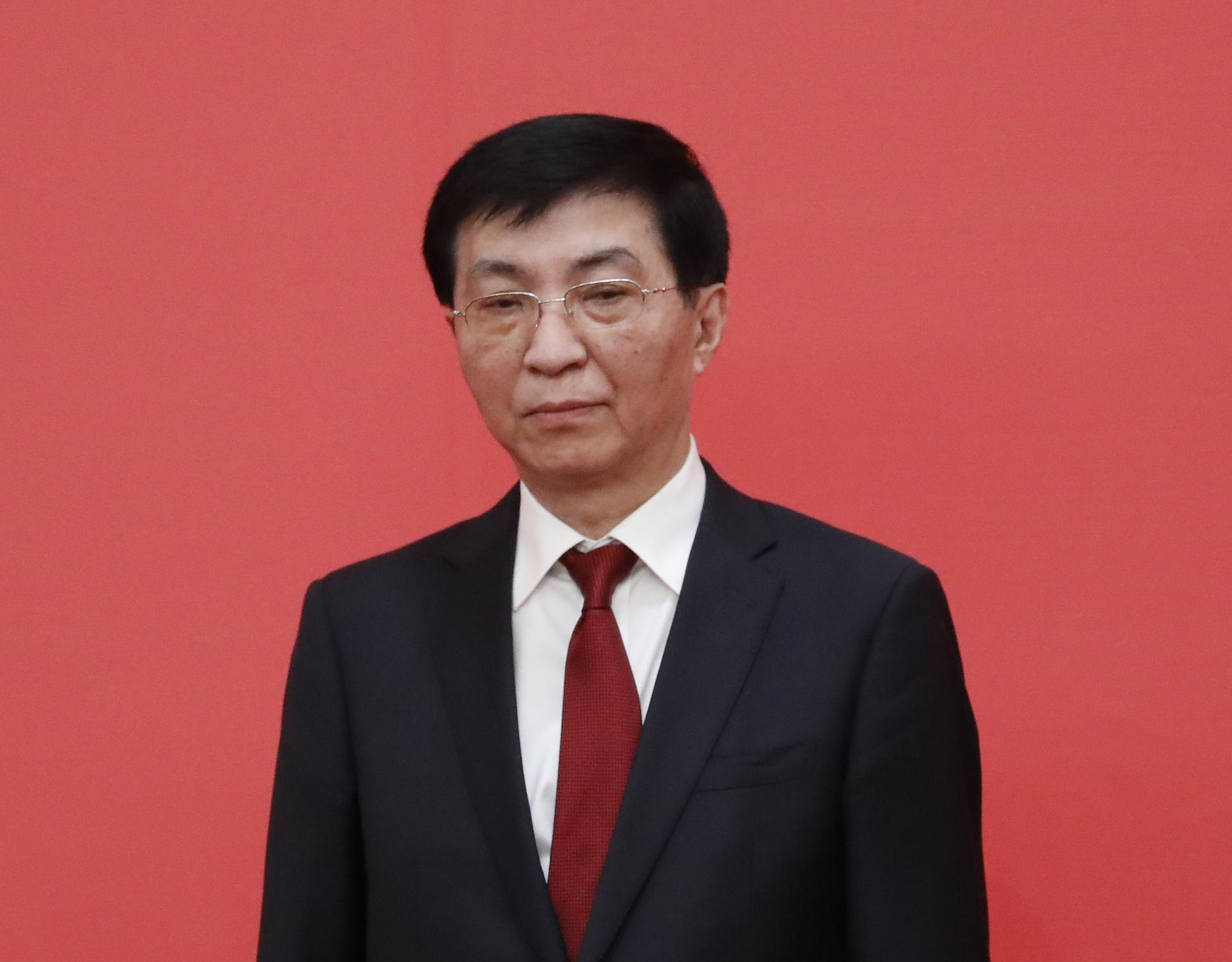 Wang Huning, o “czar da ideologia” de Xi Jinping que quer conquistar Taiwan por meio da propaganda