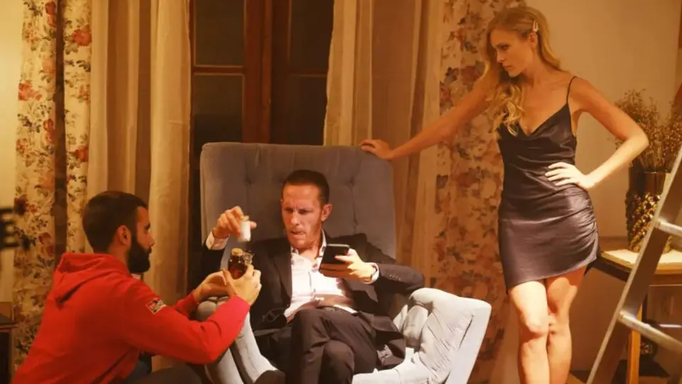 Cena do filme "My Son Hunter", sobre os escândalos do filho de Joe Biden, Hunter