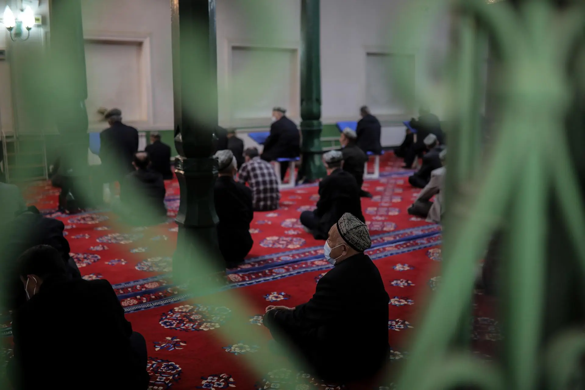 Família uigur se reencontra nos EUA após décadas de separação e perseguição na China