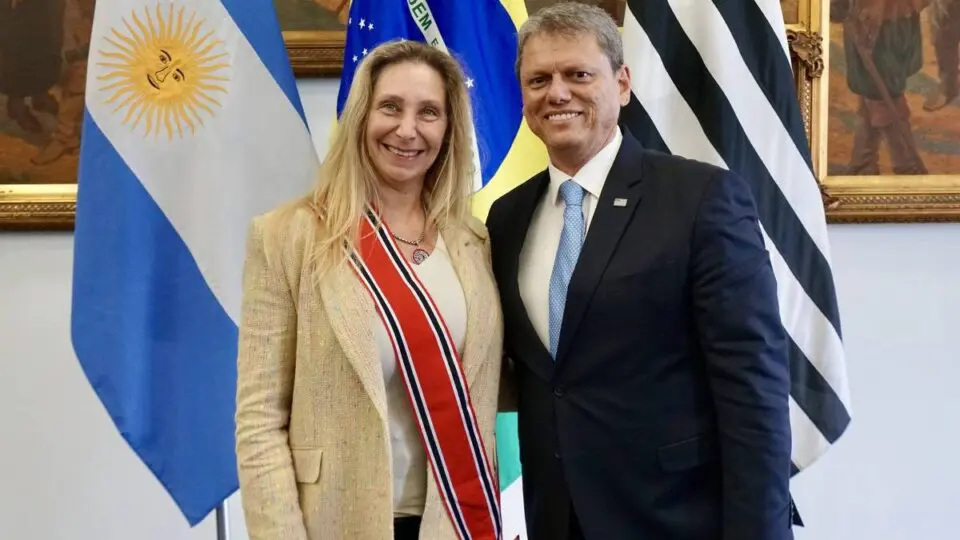 Em encontro no Palácio dos Bandeirantes, sede do governo paulista, Tarcísio de Freitas concede horaria para irmã de Javier Milei.