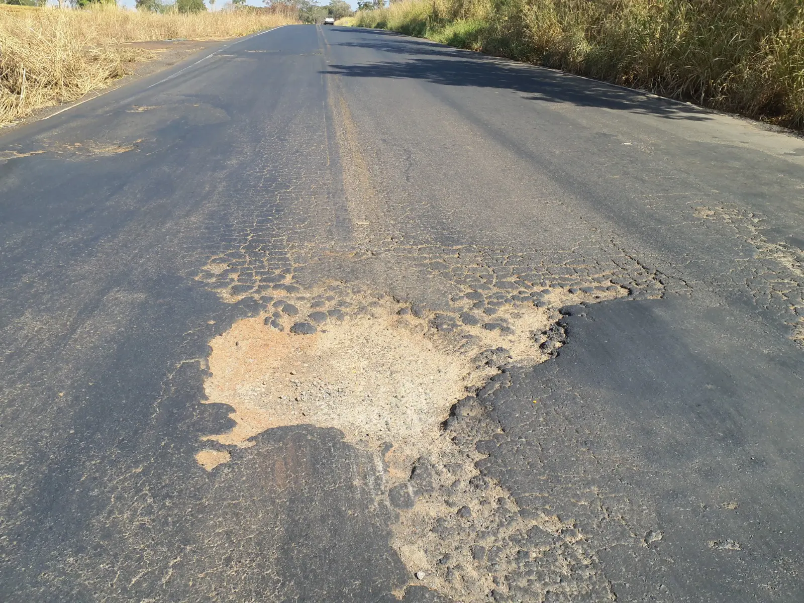 GO-178 - rodovia estadual no município de Itajá está entre as piores do estado goiano.