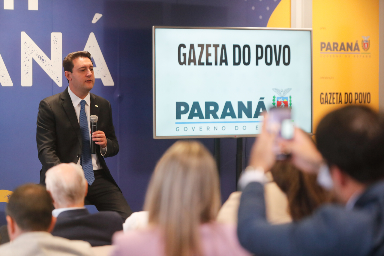 Summit &#8220;Paraná que educa&#8221; foi realizado em parceria entre a Gazeta do Povo e o governo do Paraná, nesta terça-feira (10).