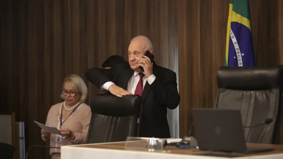 Traiano presidente da CCJ