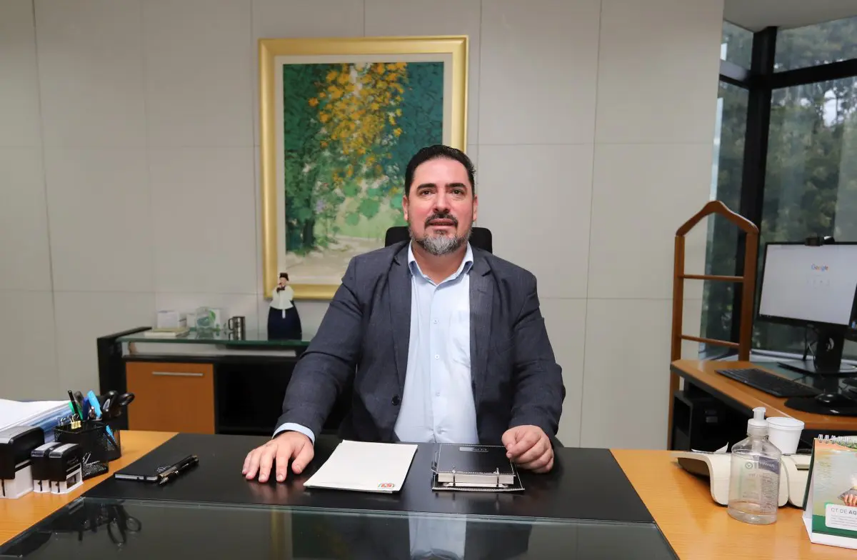 Elisandro Pires Frigo