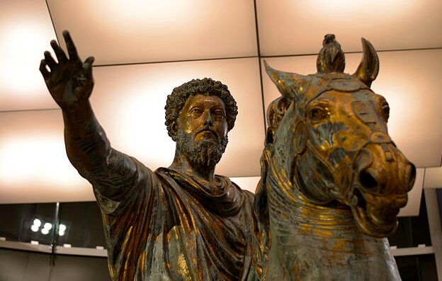 Estátua de Marco Aurélio no Museu Capitolino, em Roma: para o imperador estoico, a justiça era &#8220;a fonte de todas as outras virtudes&#8221;.