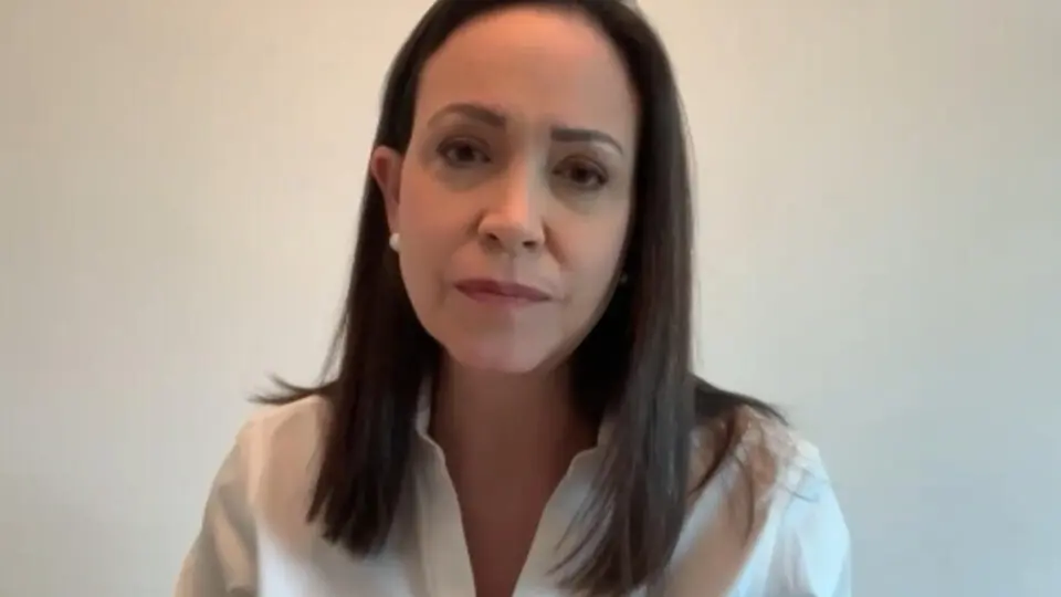 María Corina diz ter conversado com o enviado especial de Trump durante visita em Caracas