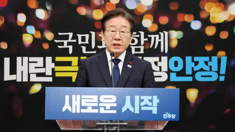 Líder da oposição da Coreia do Sul propõe união bipartidária para promover estabilidade política do país