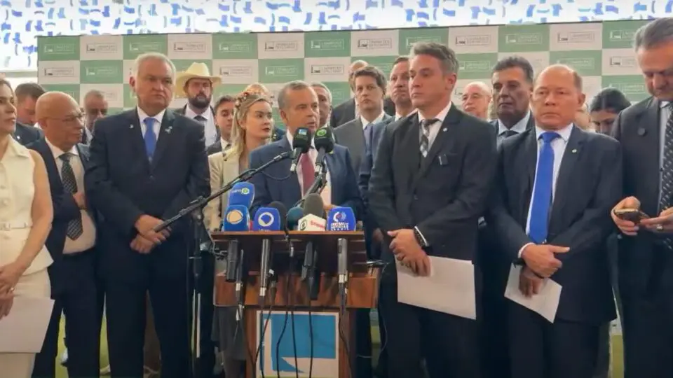 oposição, deputados, senadores, governo, Lula, Bolsonaro, STF, censura, perseguição