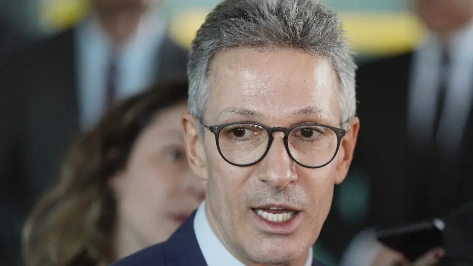 Com rombo de R$ 8 bi no orçamento, Zema avalia transferir estatais mineiras para a União e reduzir a dívida de Minas Gerais