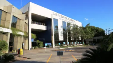 Como o TJMT tem mais de 5 mil magistrados, o impacto da decisão aos cofres públicos com o pagamento do benefício será superior a R$ 50 milhões