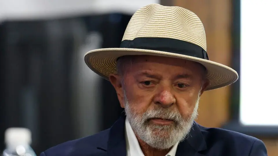 Dólar e juros nas alturas: Lula finge não ser culpado