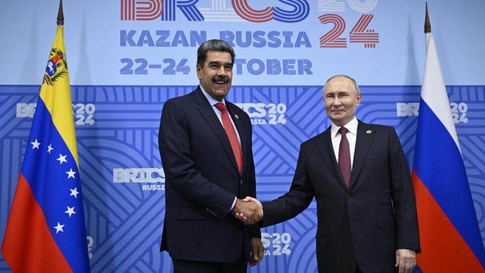 Rússia reitera apoio ao regime de Nicolás Maduro na Venezuela