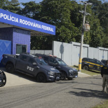 Agentes da Polícia Rodoviária Federal (PRF) serão investigados. Imagem ilustrativa Imagem referente a matéria