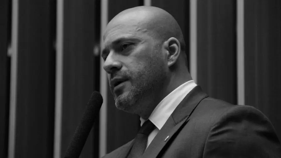 DANIEL SILVEIRA