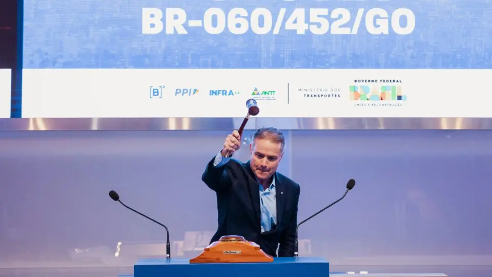 Fã de estatais, governo se rende ao investimento privado com concessões de infraestrutura