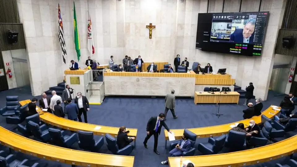 Entre as propostas protocoladas pelos vereadores de direita na Câmara de Vereadores de São Paulo estão o fim dos "pancadões"; a criminalização em caso de invasões de imóveis e a proibição de banheiros unissex.