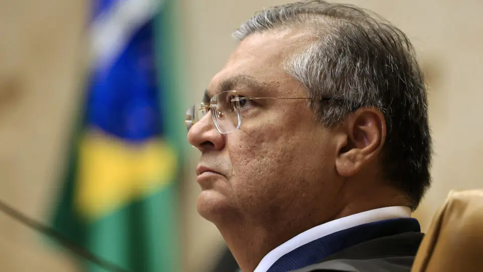 AGU pede que Dino libere emendas de comissão bloqueadas
