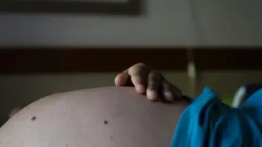 Juiz bloqueia permanentemente proibição para aborto após 15 semanas no Arizona, nos EUA