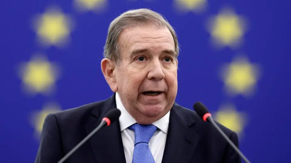 Edmundo González, durante discurso no Parlamento Europeu em dezembro de 2024: oposição a Maduro.