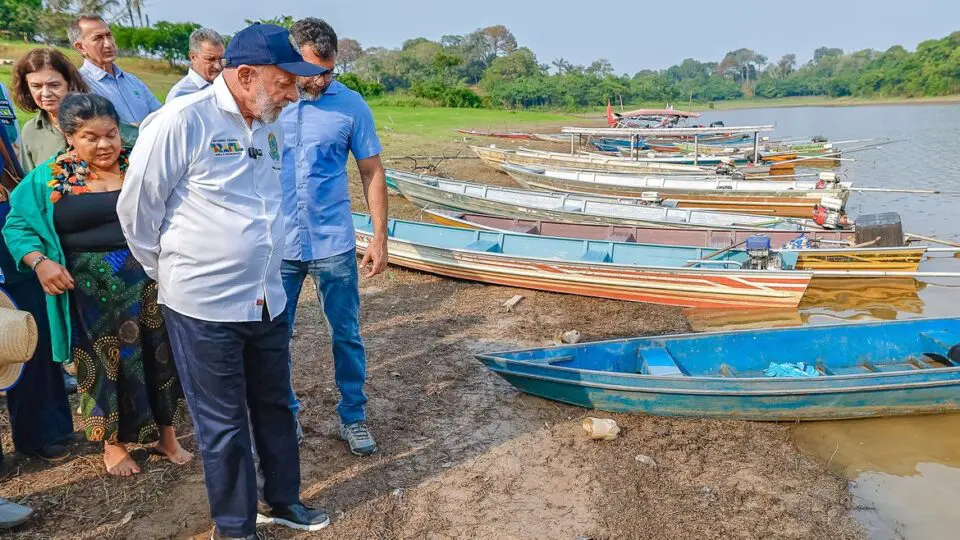 Em visita ao Amazonas, em setembre de 2024, Lula prometeu repavimentar a estrada que liga Manaus a Porto Velha em meio a floresta amazônica